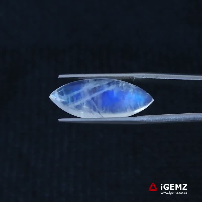 iGemz21201.1 8.75 ct Blue Moonstone - iGemz21201