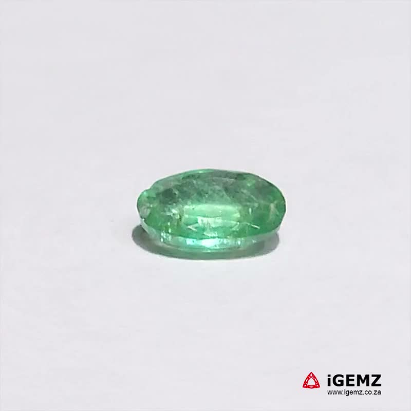 iGemz21384.1 0.41 ct Green Emerald - iGemz21384
