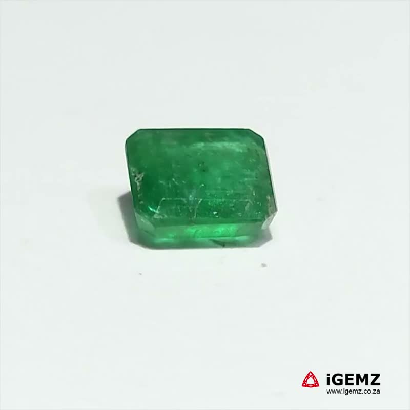 iGemz21408.1 2.12 ct Green Emerald - iGemz21408