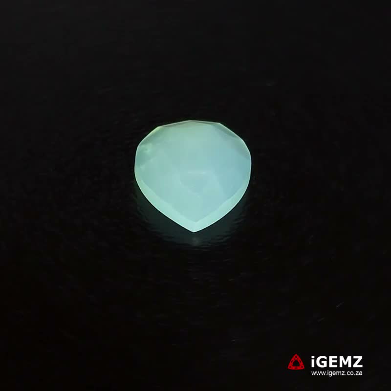 iGemz21689.1 6.39 ct Green Chalcedony - iGemz21689