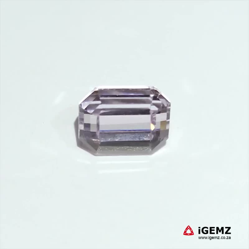iGemz21115.1 14.3 ct Pink Kunzite - iGemz21115